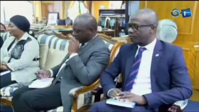 RTG/Audience du premier Ministre, Julien Nkoghe Bekale avec l`ambassadeur de Russie et le représentant de l`union Européenne