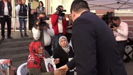 AP üyesi Zdechovsky'den Diyarbakır annelerine ziyaret