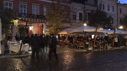 L’ambiance monte dans les bars trois heures avant le match