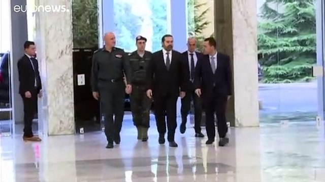 عون والحريري يجريان مباحثات في بعبدا لإيجاد مخرج لأزمة لبنان