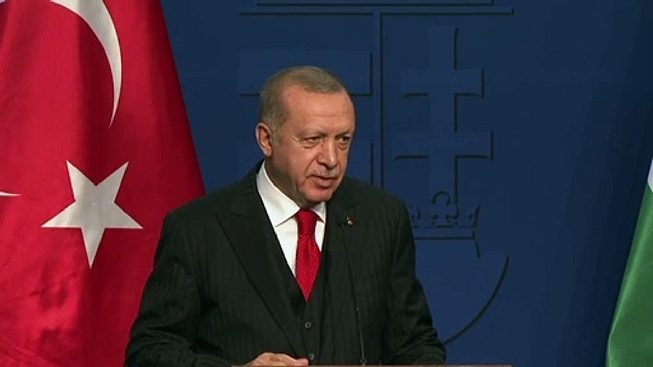 اردوغان يهدد مجددا "بفتح الأبواب" أمام المهاجرين إلى أوروبا