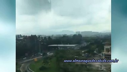 Cidade misteriosa flutuante apareceu no céu  da China