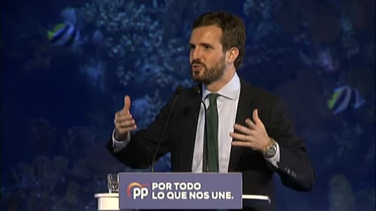 Casado: "Somos los que vamos a ganar a Sánchez y a echarle de La Moncloa. Que se abstenga él si quiere"