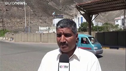 اليمنيون ينشدون السلام بعد توقيع اتفاق تقاسم السلطة بين أطراف نزاع الجنوب
