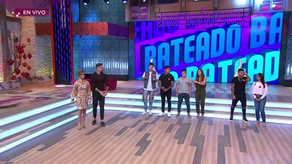 ¡Yua trató de besar a Ana Laura de la Friendzone! | Enamorándonos