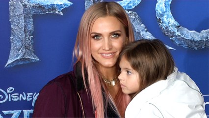 Ashlee Simpson “Frozen 2” World Premiere Red Carpet