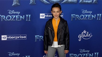 Kaylin Hayman “Frozen 2” World Premiere Red Carpet