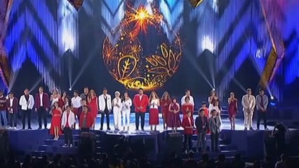 Descargar video: Star Magic Artists sing Christmas carols at the ABS-CBN Christmas Special 2016