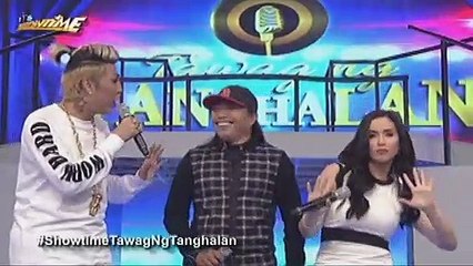 Jukebox Daddy of Albay Timothy Roman sings ""Bulong ng Damdamin""