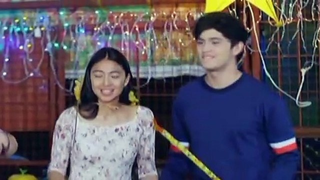 Leah invites Simon to a New Year's party in Tenement