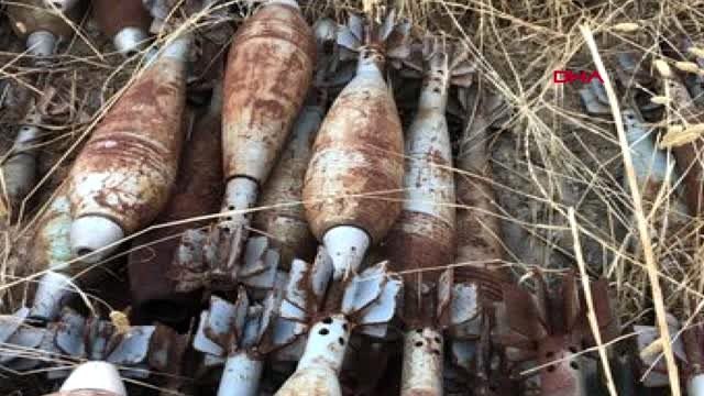 Ankara tel abyad'da pkkypg'li teröristlere ait çoğunluğu havan mühimmatı olmak üzere toplam 285...