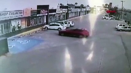 Meksika'da El Chapo'nun oğlunu gözaltına alan polis 150 kurşun ile öldürüldü