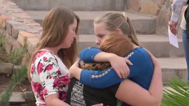 Empiezan a enterrar a las víctimas de la masacre de Sonora