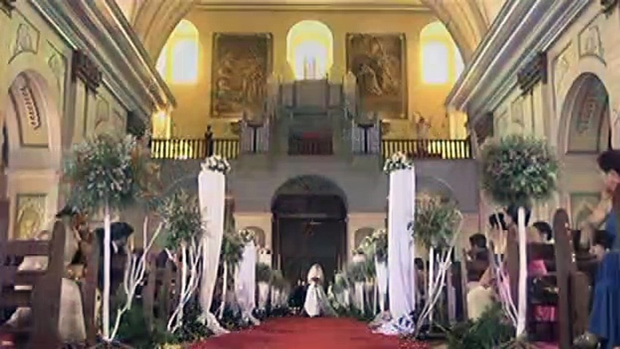 Gabriela, masayang pinapanood ang kanyang mga anak habang kinakasal