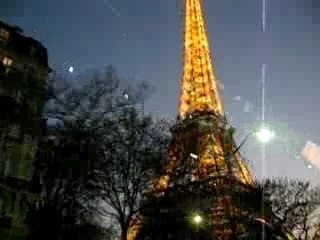 La Tour Eiffel le soir