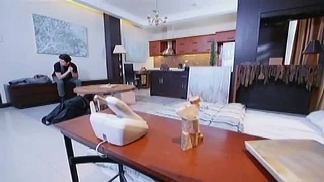 Clark, di isusuko si Leah kay Simon