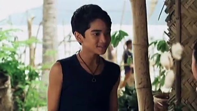 Macoy, binigyan ng regalo si Tin