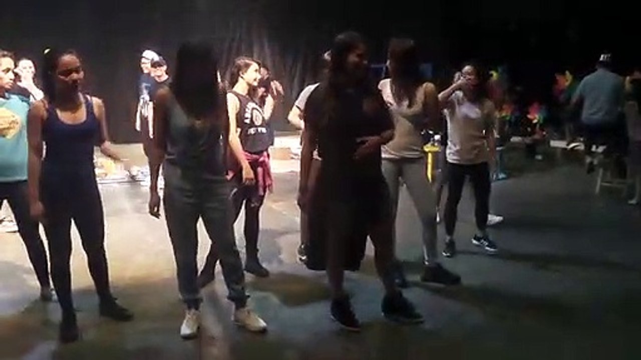 “Opening number dance rehearsals, panoorin!”