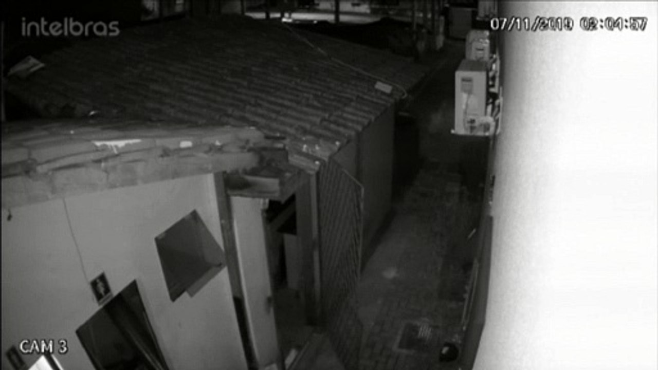 Ladrão sem dedo tentou invadir outras duas lojas do centro