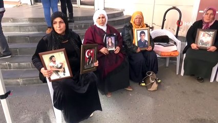 HDP Önünde Evlat Nöbeti Tutan Ailelerin Sayısı 56'ya Yükseldi