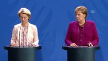 Merkel-Ursula von der Leyen ortak basın toplantısı