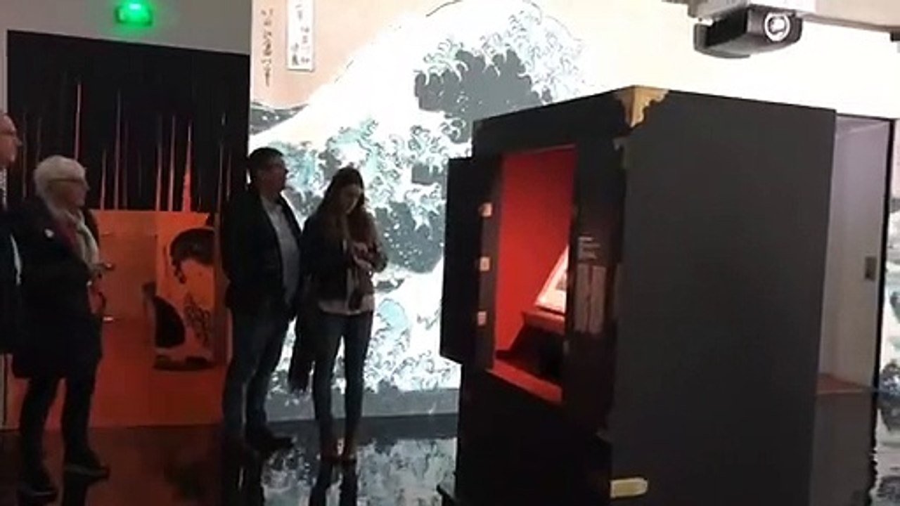 Grands maîtres japonais à Aix : voyage immersif au coeur du tableau "L'envers de la vague de Kanagawa"