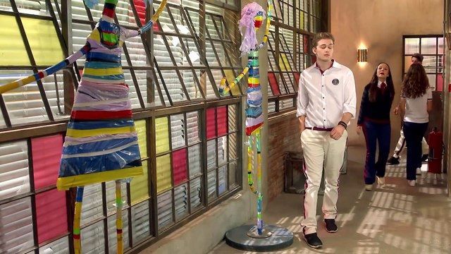 Mirela beija Vinicius | As Aventuras de Poliana