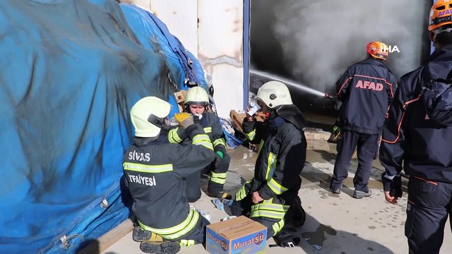 Sivas Belediye Başkan Yardımcısı Kayhan Işık:'Fabrika yangını geri dönüşümü bekleyen tekstil ürünlerinin bulunduğu kısımda başladı'