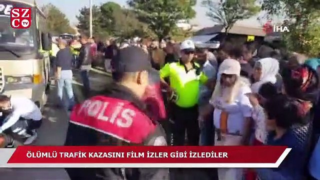 Ölümlü trafik kazasını film izler gibi izlediler