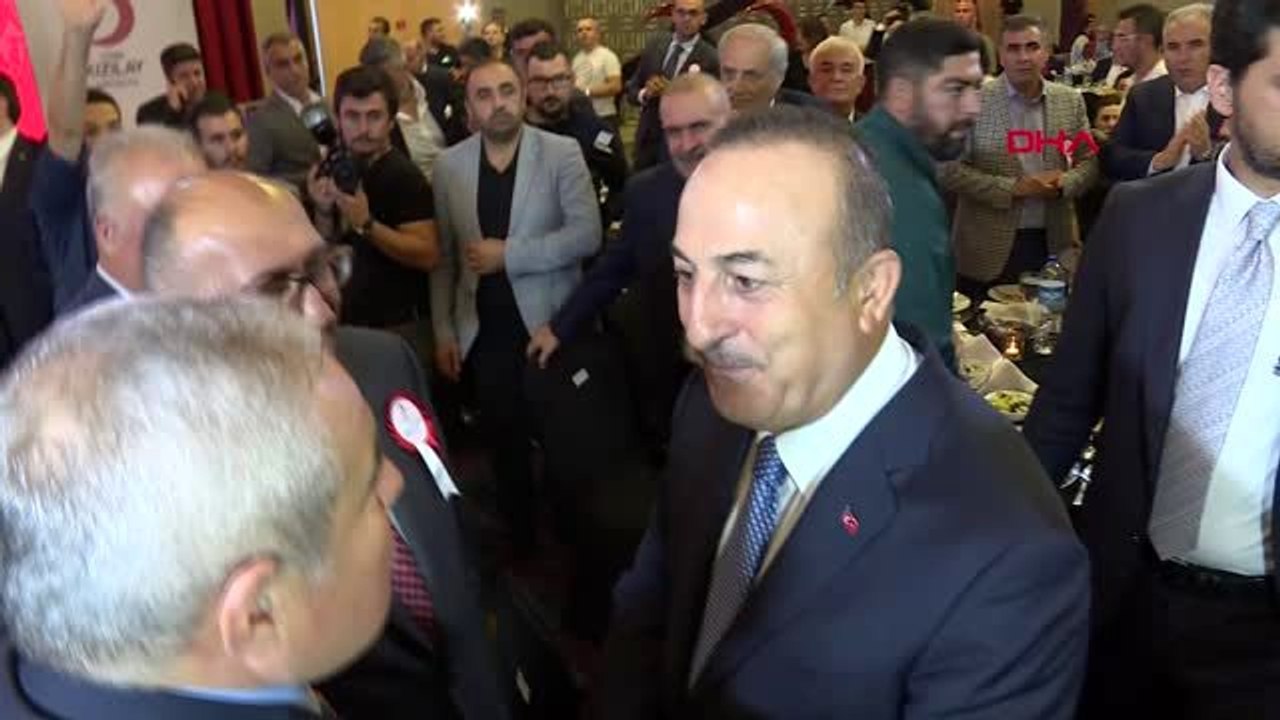 Antalya dışişleri bakanı mevlüt çavuşoğlu'nun katılımıyla kızılay dostları gecesi