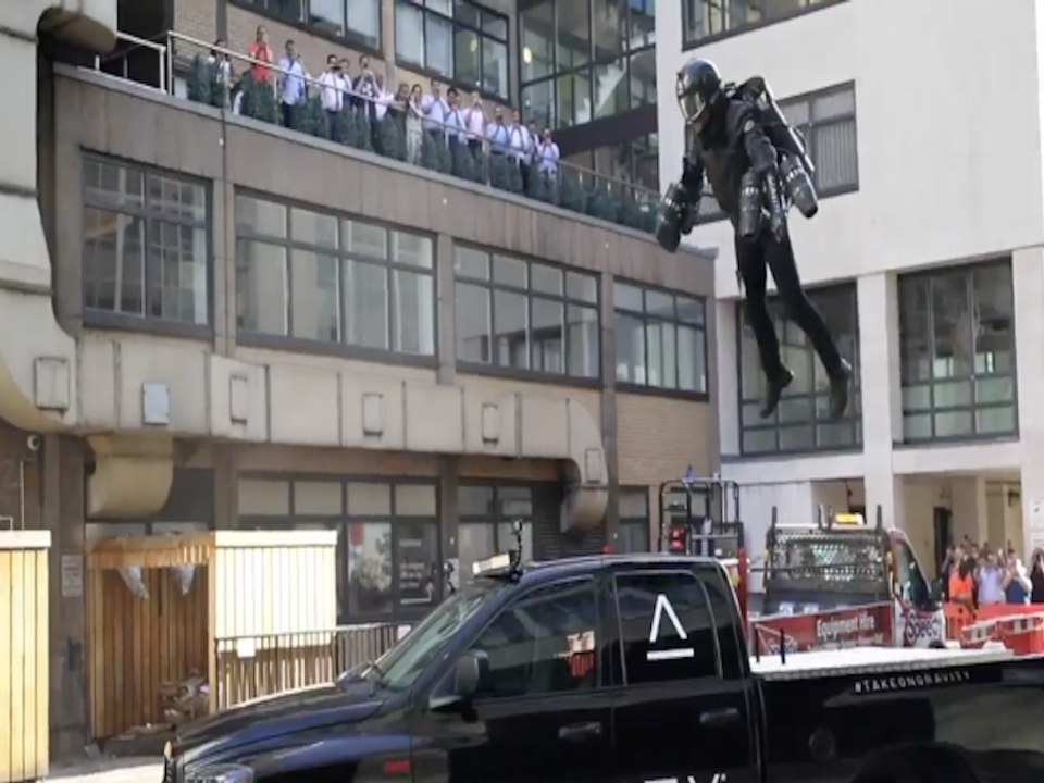 IRON MAN! World's first flying jet fuel suit in action - ABC15 Digital