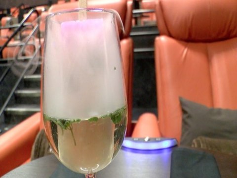 POPSICLE DRINK! Arizona movie theater serving smoky cocktail snack - ABC15 Digital