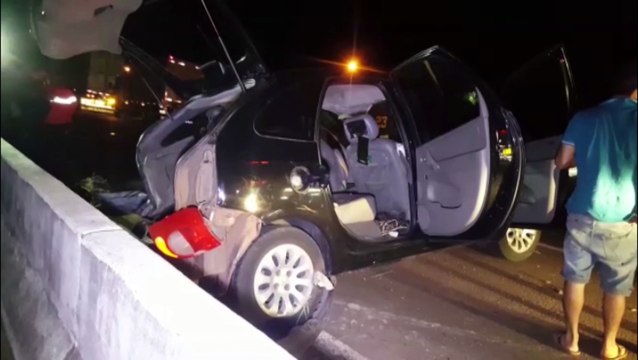 Quatro pessoas ficam feridas em forte colisão na PRc-467