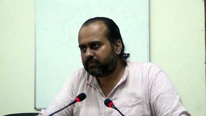 Acharya Prashant, with students: Hurt arises from dependence