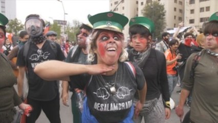 Chile no cede en su clamor contra la desigualdad social y las medidas anunciadas por Piñera