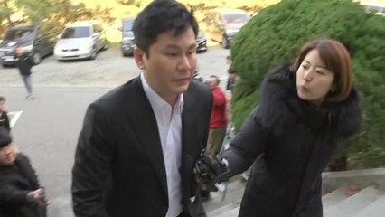 양현석 경찰 출석..."조사에 성실히 임하겠다" / YTN