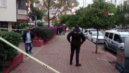 Antalya'da dört kişilik aile evde ölü bulundu