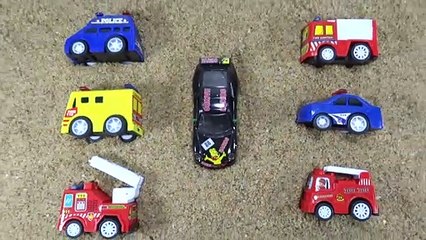 Playing cartoon car toy on sand table sand |learning children color