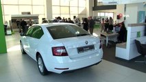 Taşıt kredisi faizleri düştü araç showroom merkezleri hareketlendi