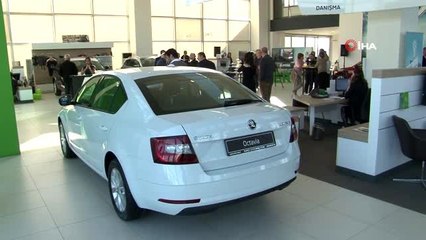 Taşıt kredisi faizleri düştü araç showroom merkezleri hareketlendi