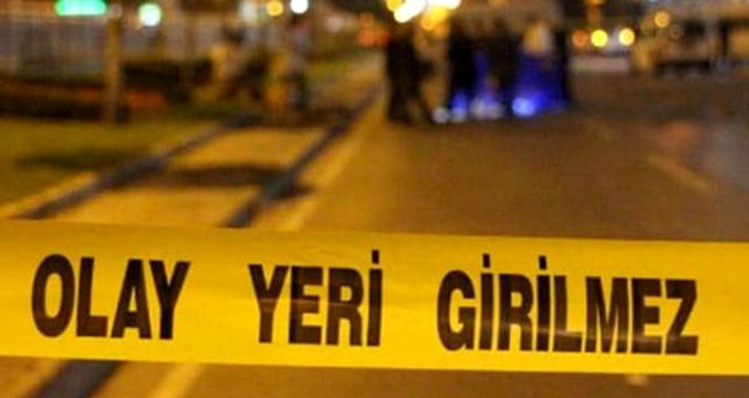 Ege Üniversitesi'nde bir inşaat işçisi, el ve ayakları bağlı olarak ölü halde bulundu