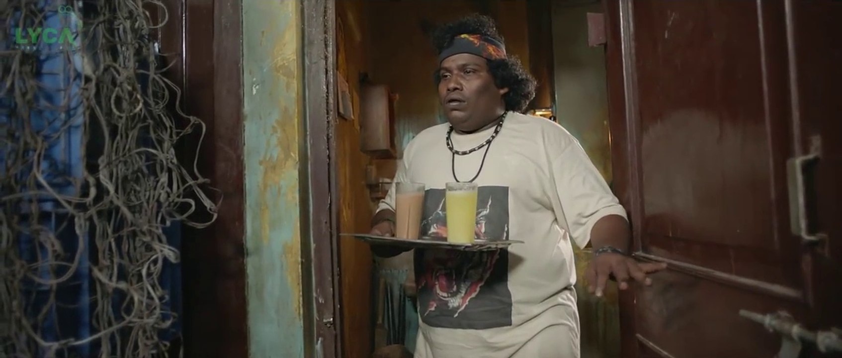 Yogi Babu & Karunas Comedy Scene  - Enakku Innoru Per Irukku | G.V. Prakash Kumar