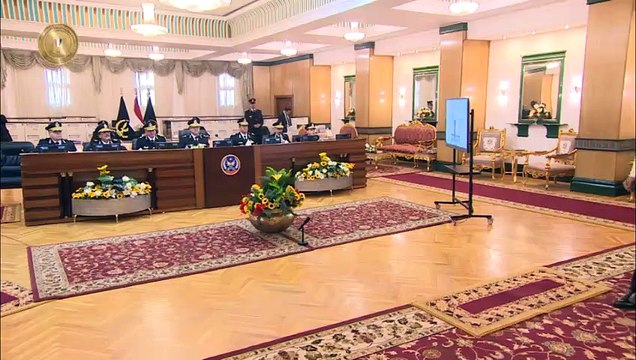 شاهد .. اختبارات الرئيس السيسي للطلبة الجدد المتقدمين للالتحاق بكلية الشرطة