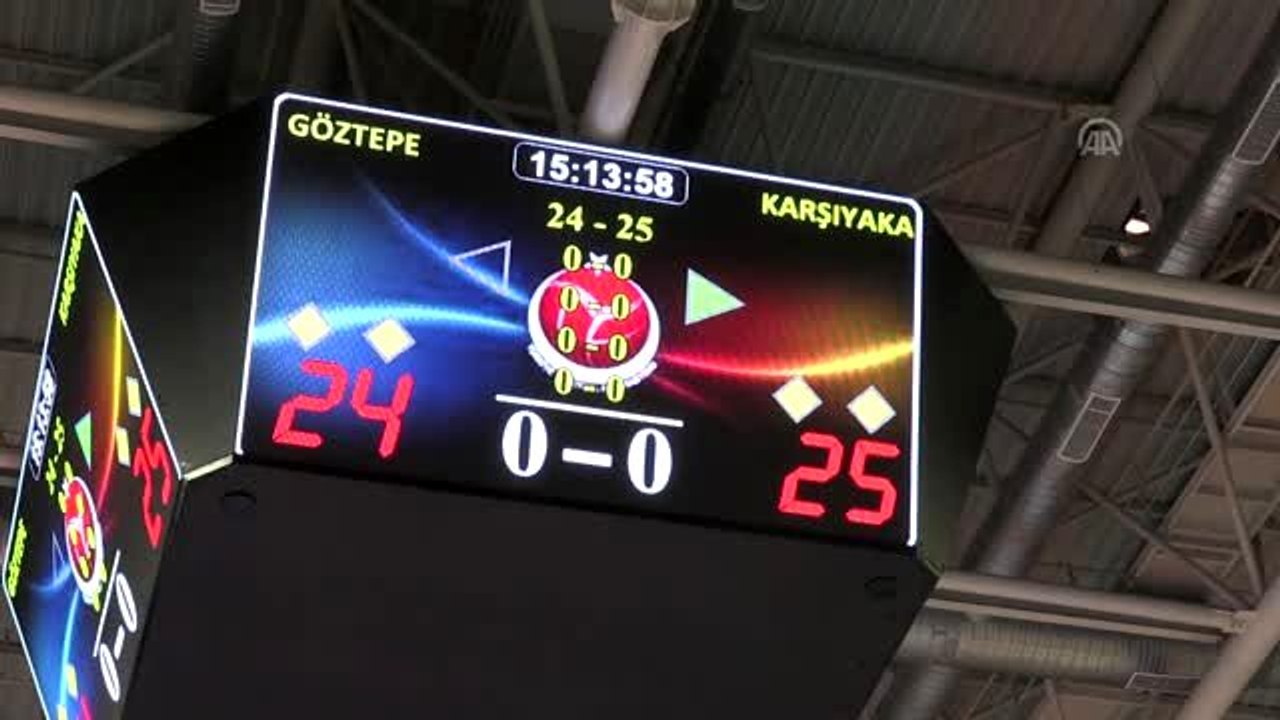 Göztepe-Karşıyaka voleybol maçı - Olaylar nedeniyle tribünlerin boşaltıldı - İZMİR