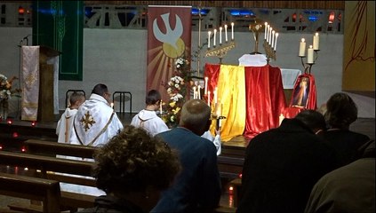 Veillée de prières pour les malades 2-Adoration