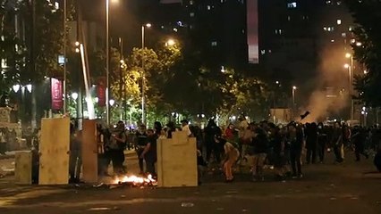 Brandstiftung bei anhaltenden Massenprotesten in Chile