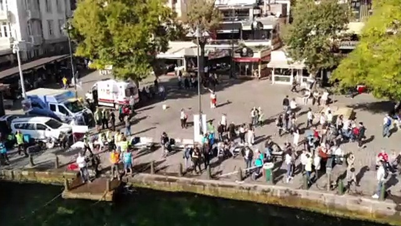 Su altı görüntüleri - Gönüllü dalgıçlar Ortaköy sahilinde su altı temizliği yaptı - İSTANBUL