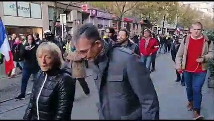 Les gilets jaunes dans les rues de Strasbourg