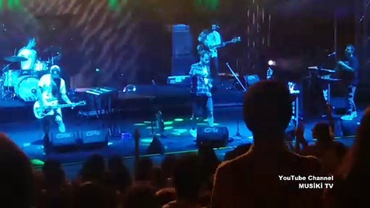 YÜZYÜZEYKEN KONUŞURUZ - Kendi Evimde Deplasmandayım (Konser/Canlı) @Antalya Açık Hava Tiyatrosu - HD