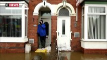 Une femme trouve la mort après les  inondations dans le Nord et le centre de l’Angleterre